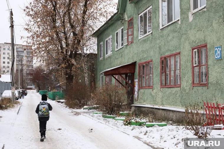 Аварийные дома мэрия планирует снести до сентября