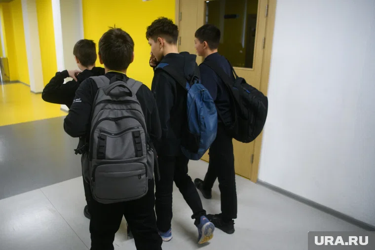 Занятия в школах Сургута из-за погодных условий не отменяются