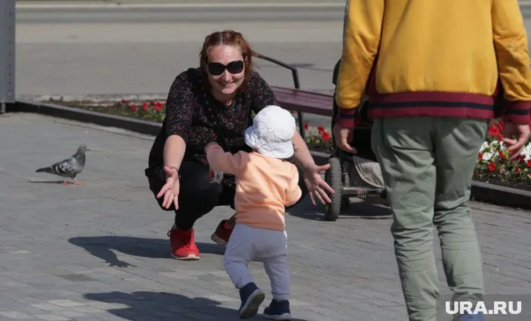 Женщины смогут получить пособие на детей, даже если не смогли устроиться на работу