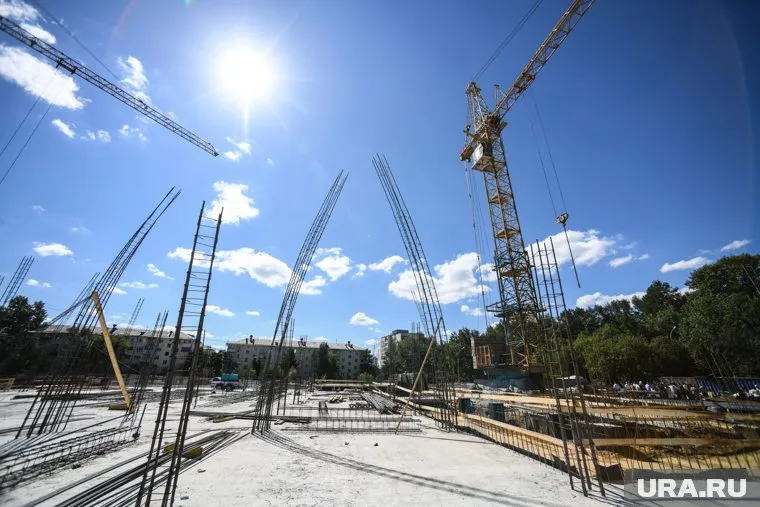 Подрядчик должен успеть построить школу к концу ноября 2026 года