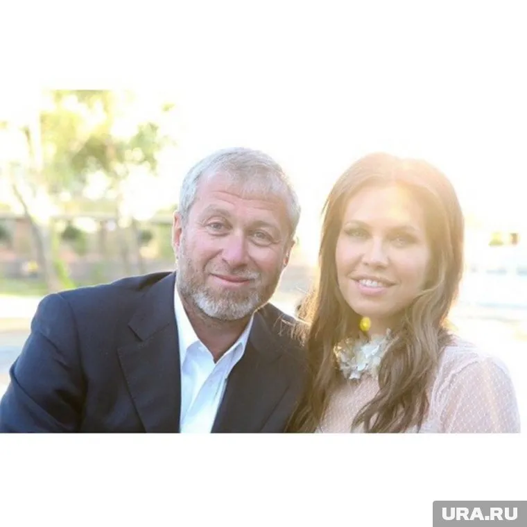 Абрамович развелся с Жуковой из-за санкций, утверждают в СМИ