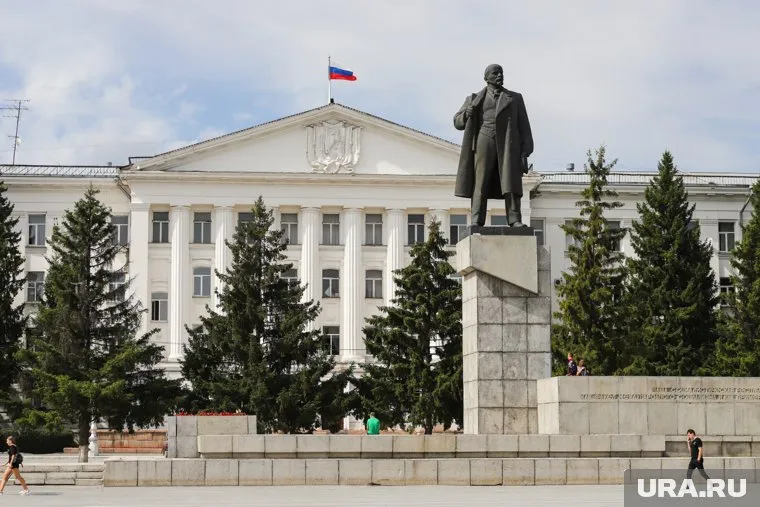 Численность населения Кургана уменьшилась за год примерно на 1%