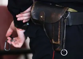 Силовики ищут виновного в тройном убийстве курганца, которому удалось скрыться