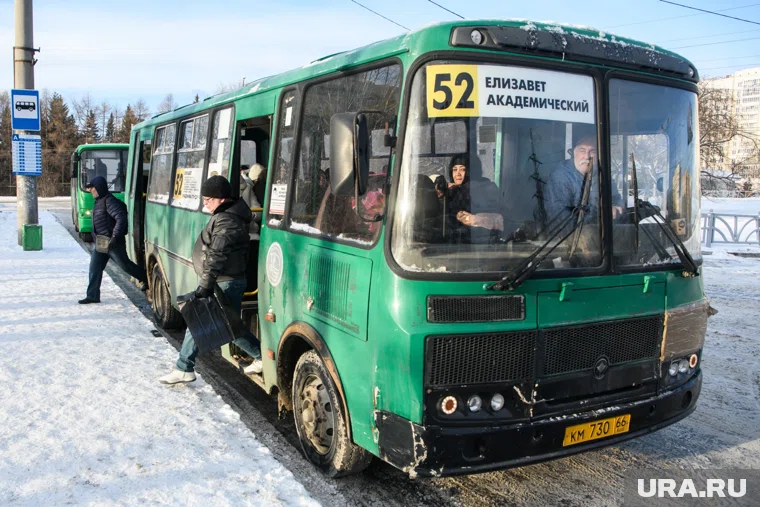 Под санкции попали девять перевозчиков