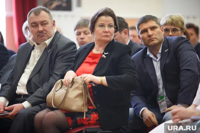 Николай Косарев и Лариса Фечина готовятся покинуть ОНФ