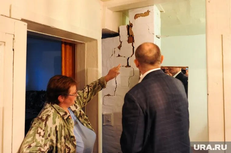 Жители почти неделю страдают от вибрации в домах