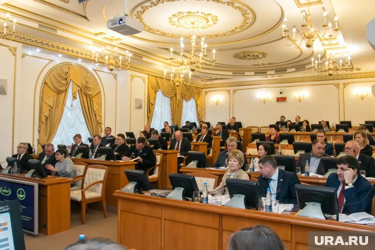 Депутаты соберутся впервые после каникул