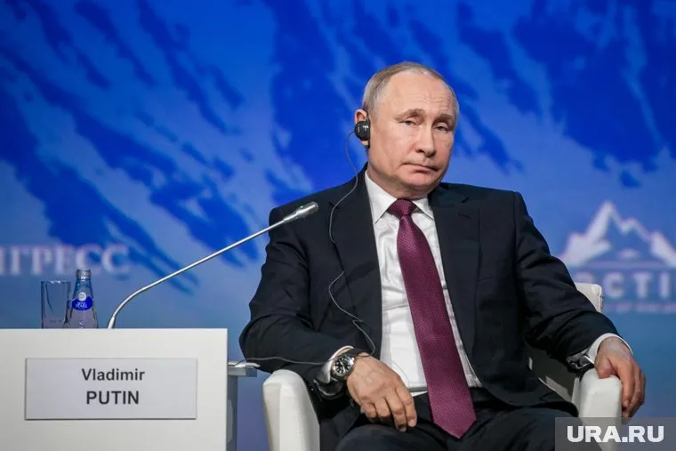 Владимир Путин отметил, что цена на авиабилеты растут быстрее инфляции