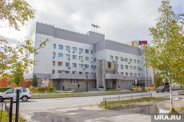 Мэрию Нижневартовска может покинуть заместитель главы города по ЖКХ Максим Коротаев