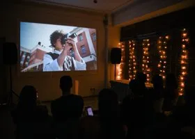Лучшие сериалы для осенних вечеров: подборка зарубежных новинок