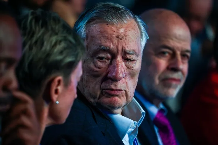 Владимир Путин на пленарной сессии Валдайского дискуссионного клуба. Сочи