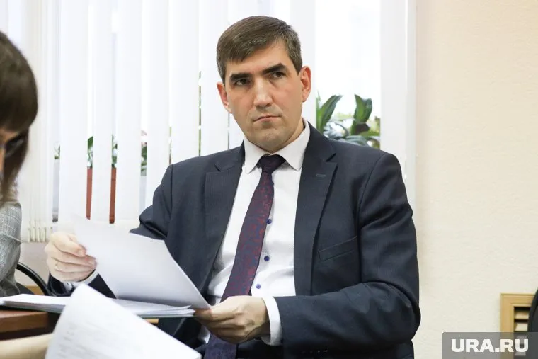 Управделами курганской гордумы Михаил Герштанский обвиняется в превышении полномочий