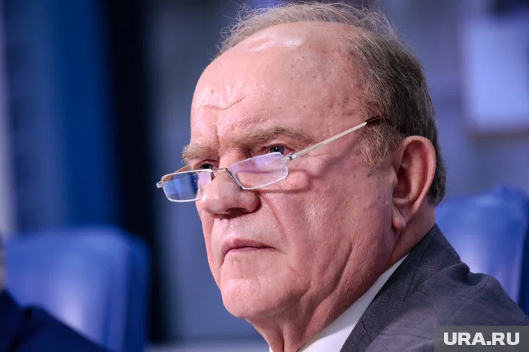 Зюганов заявил, что нужно поддерживать тех, кто на законных основаниях приобретал имущество