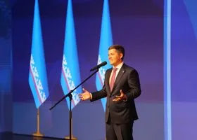 Артюхов поздравил Кухарука с инаугурацией