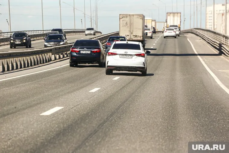 Дорогу будут строить не менее трех лет