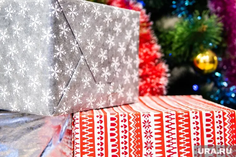 Подарки можно принести в пункт приема с 13 до 20 часов