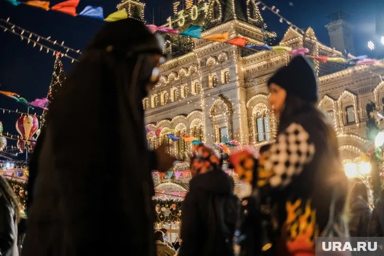 Россияне будут отдыхать 12 дней на новогодние праздники