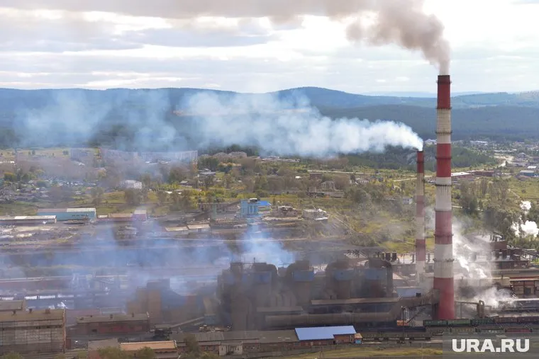 Трубы градообразующего предприятия не дымят уже две недели