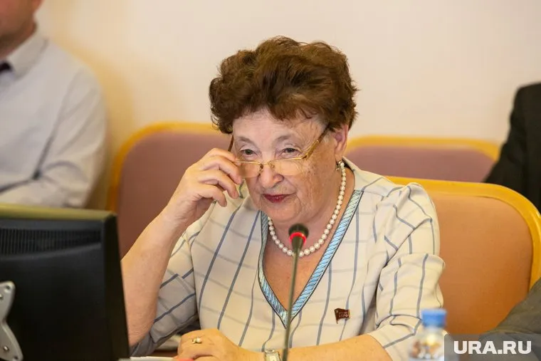 Тамара Казанцева теряет контроль над фракцией КПРФ в гордуме