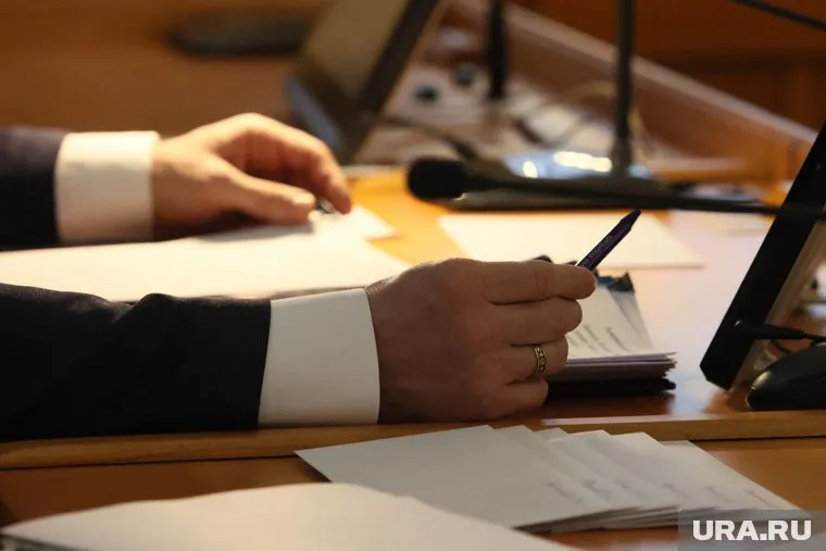 Свердловскому министерству инвестиций придется еще подождать нового шефа