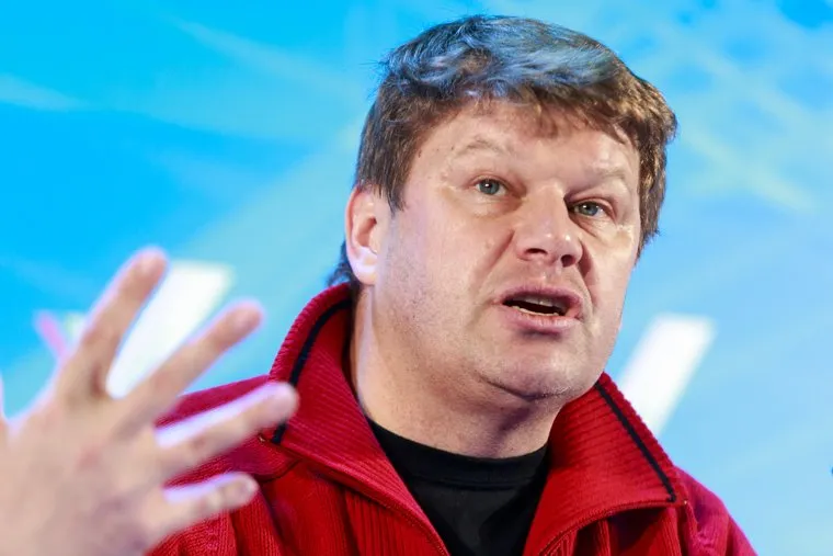 Дмитрий Губерниев и Наталья Ищенко на вечерней сессии Медиафорума ОНФ "Правда и справедливость". Калининград