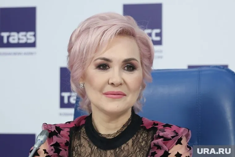 Василиса Володина отмечает день рождения 16 апреля