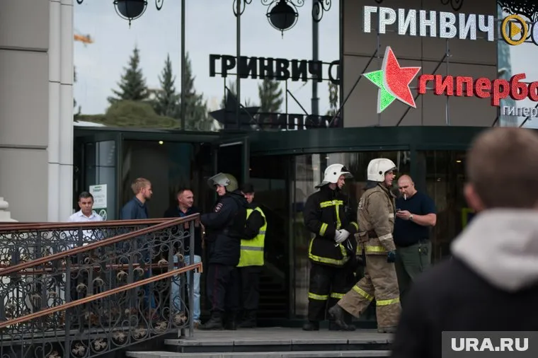 Женщина требует компенсацию за травму дочери