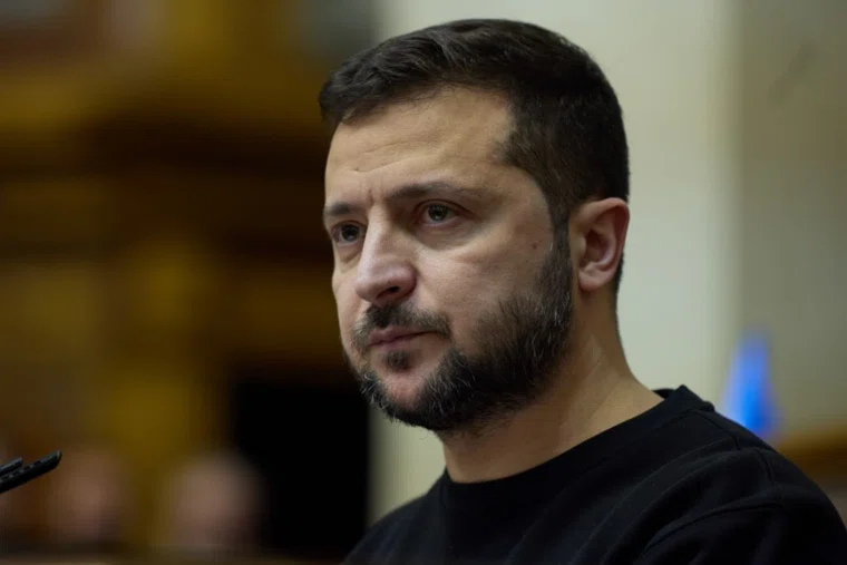 Заявления Зеленского о переговорах с РФ связали с положением Украины