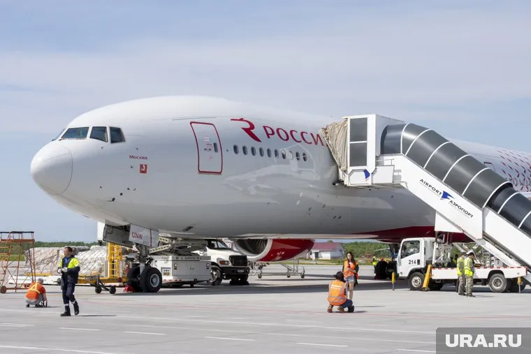 В Тюмени задерживают рейсы самолетов на вылет и прилет