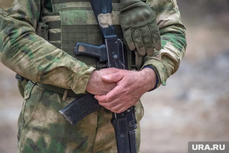 Спецназ прибыл в аэропорт Каспийска