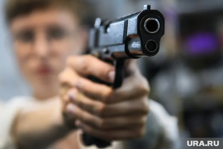 Стрелявшего разыскивают