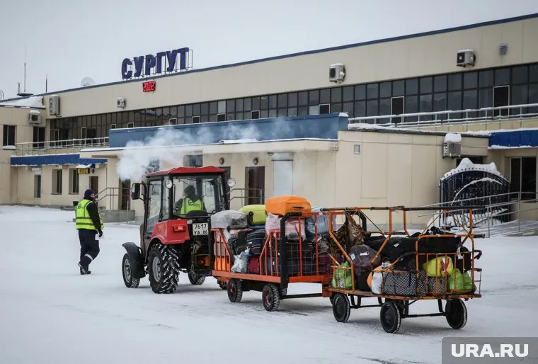Сургутский аэропорт и транспортная прокуратура с весны прошлого года судятся из-за скандала с пьяными летчиками