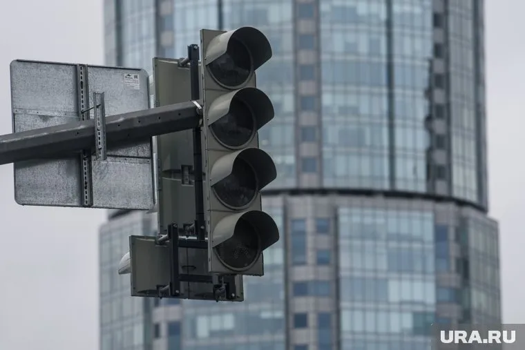 На месте работают специалисты