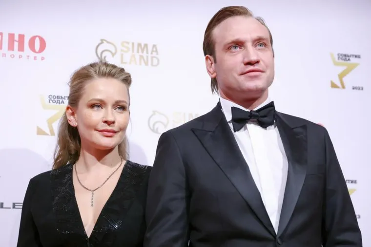 Юлия Пересильд рассталась с Михаилом Тройником