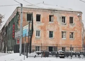 Мэрию Кургана обязали выдать новое жилье горожанке из расселенного общежития