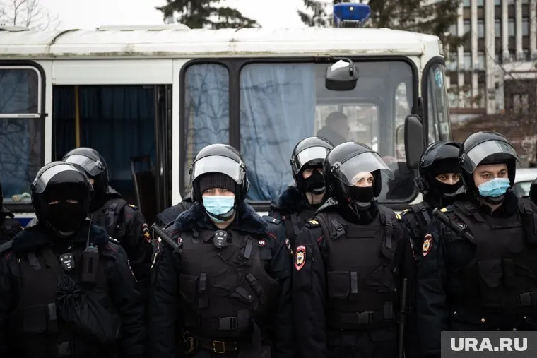 Министерству общественной безопасности дали право переносить время и место митингов