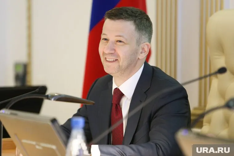 Владислав Кузнецов поздравил жителей ЛНР с праздником