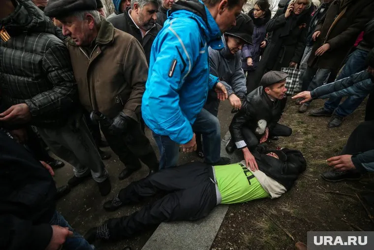 Драка началась со словесной перепалки