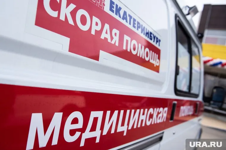 Иномарка сбила пешеходов