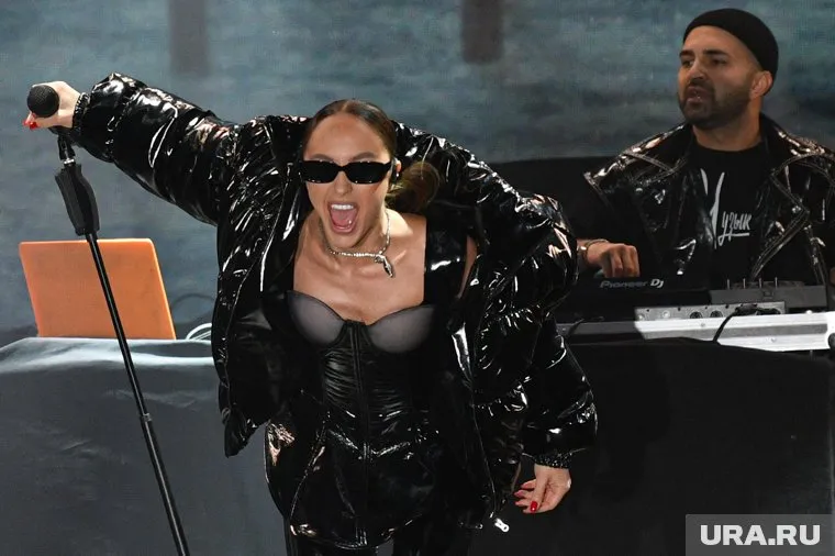 Мари Краймбрери уже призжала в Свердловскую область этим летом — она выступала в Карпинске