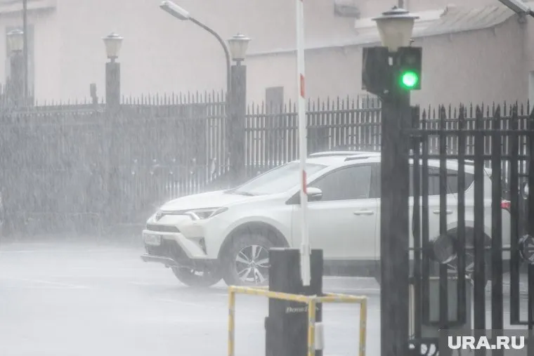 Штормовое предупреждение передано на ближайшие сутки