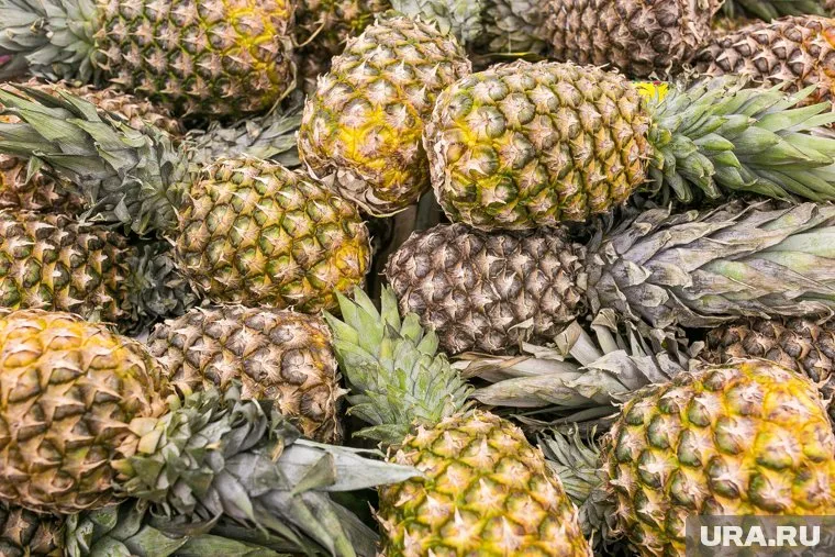 Многие считают, что ананас помогает в похудении