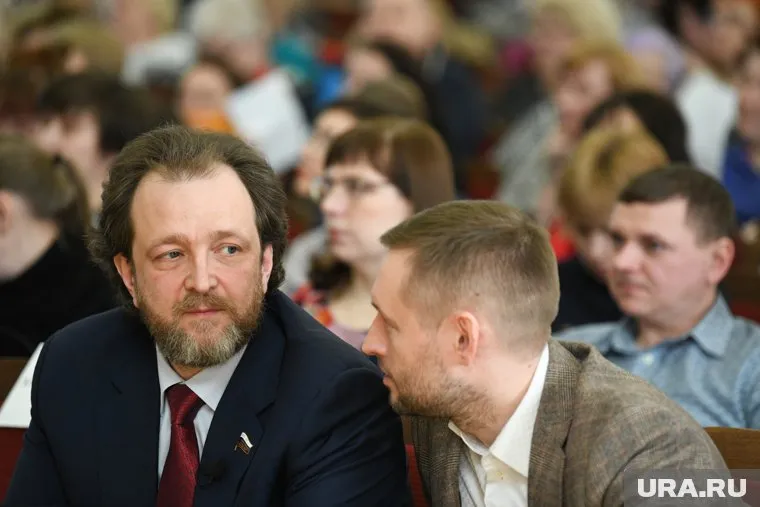 С Андреем Кузнецовым (слева) вице-мэр знаком очень давно, они хорошо общаются