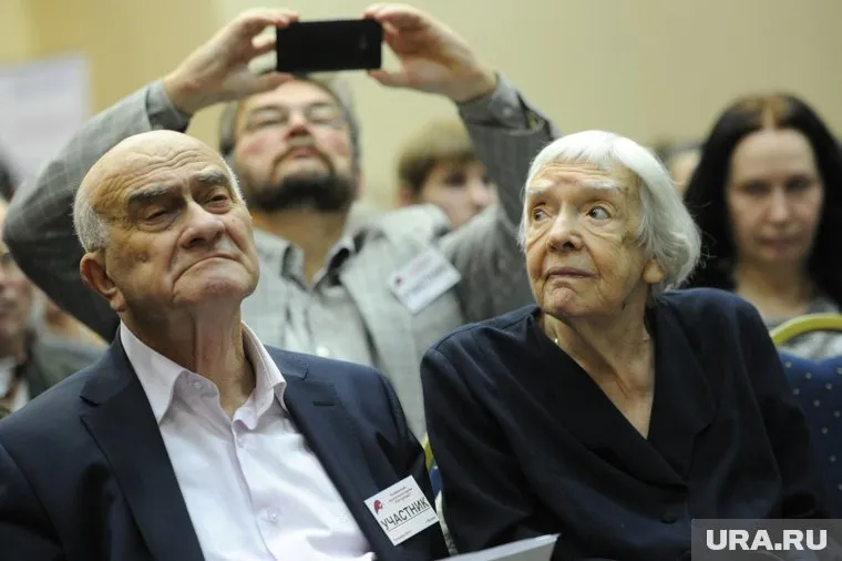 Незадолго до смерти Алекссеву вновь включили в СПЧ