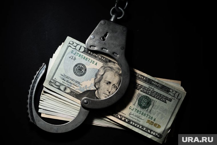 Чиновника в Китае приговорили к смертной казни за взятку в 60 млн долларов