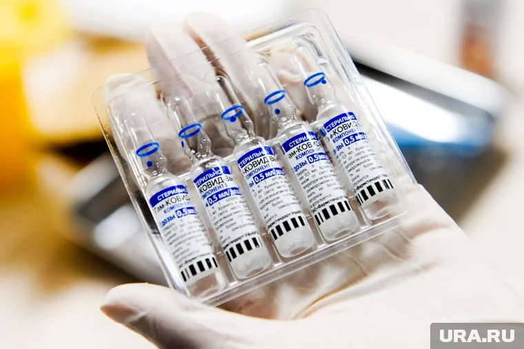 Главы регионов также должны следить за формированием коллективного иммунитета