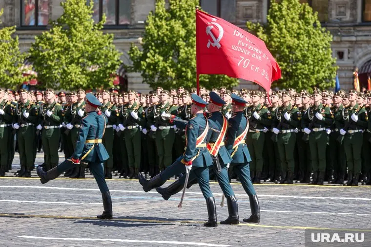 Тюменцы приняли участие в Параде Победы