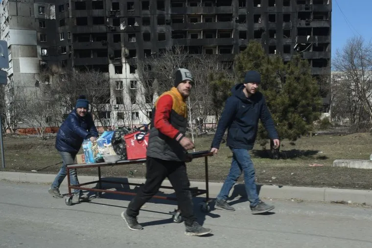 Ситуация в осажденном Мариуполе. Украина