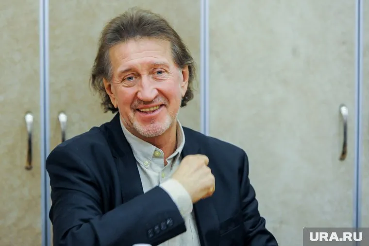 Олег Митяев в середине июля провел концерт во дворе, где провел свое детство