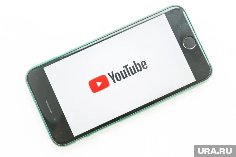 Мобильные операторы начали самостоятельно ускорять работу YouTube, передает «Коммерсант»